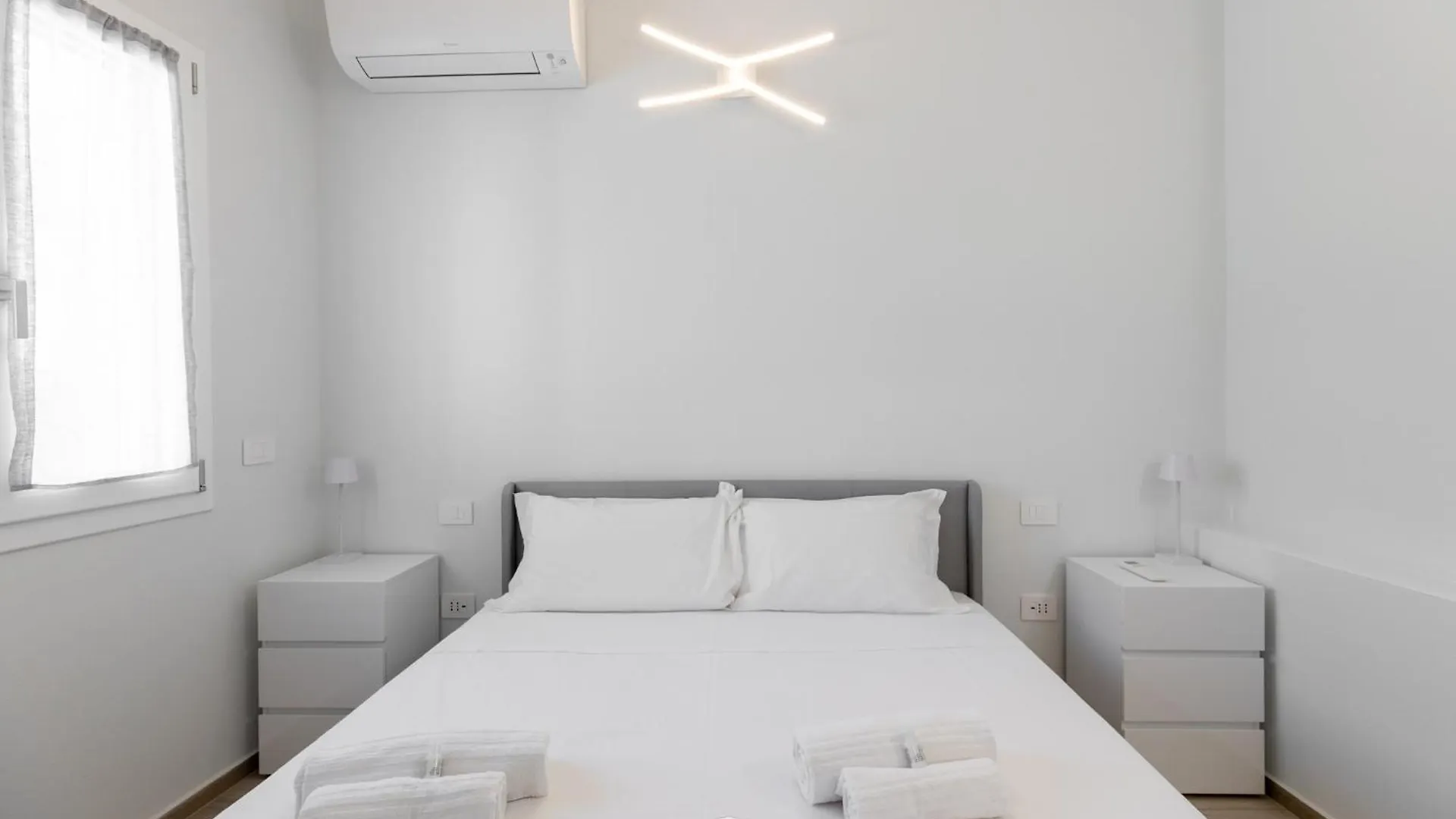 White Magnolia Apt Oristano Apartman