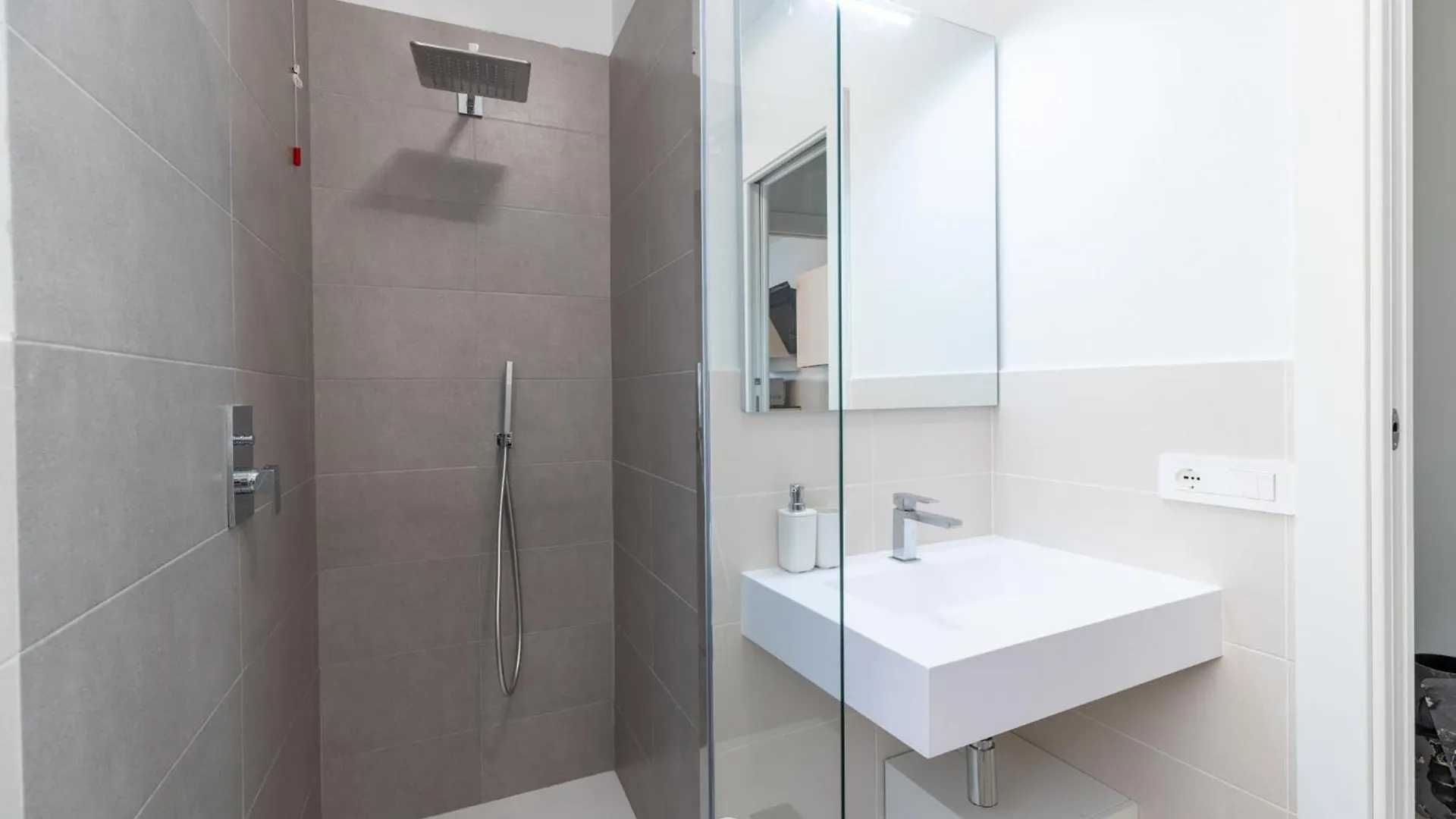 Apartment White Magnolia Apt Oristano